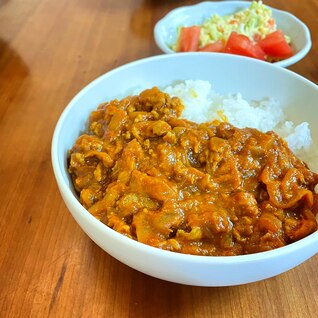 トマト缶で作るスパイスカレー